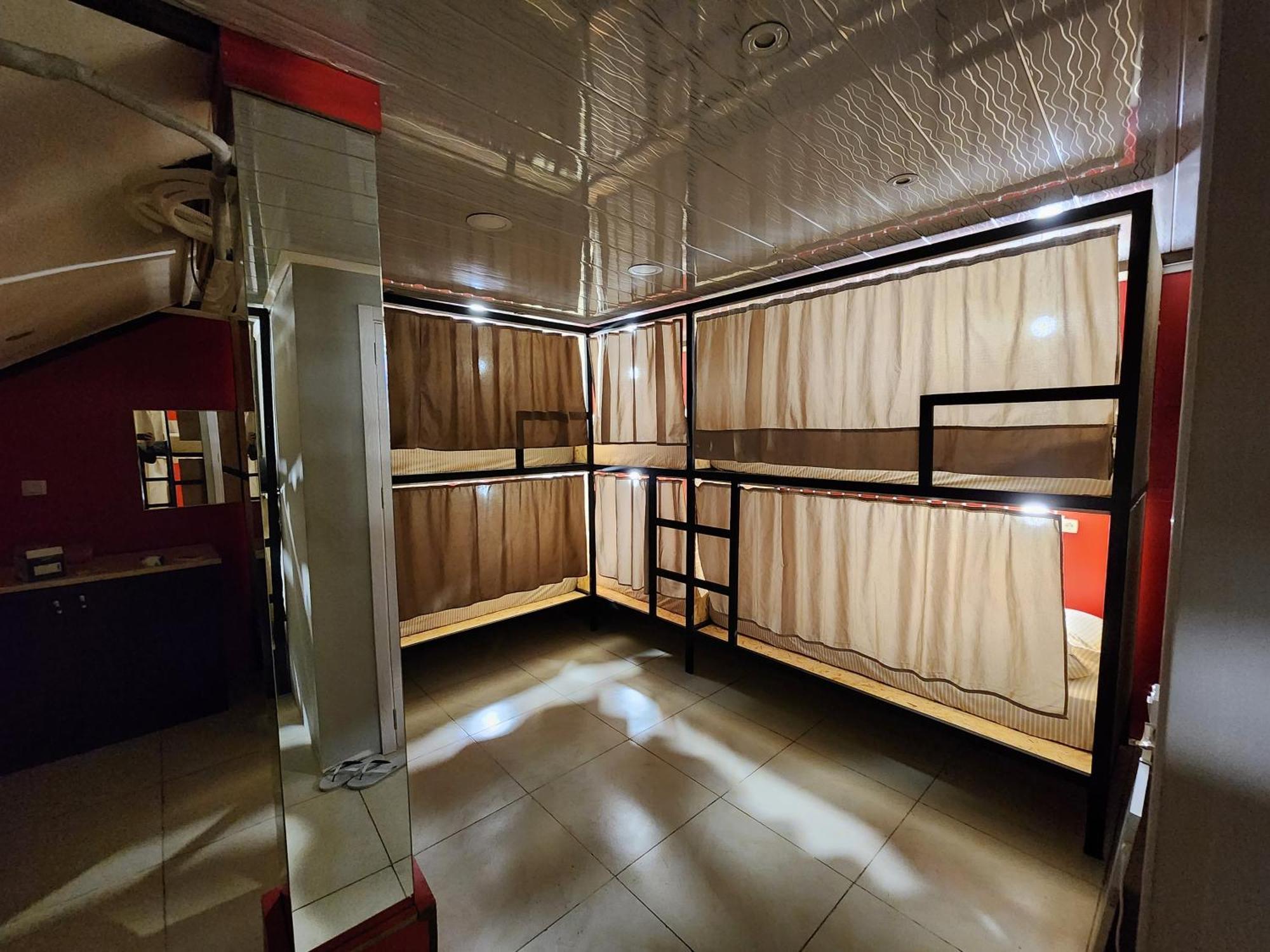 Gallary Hostel Tbilisi Ngoại thất bức ảnh
